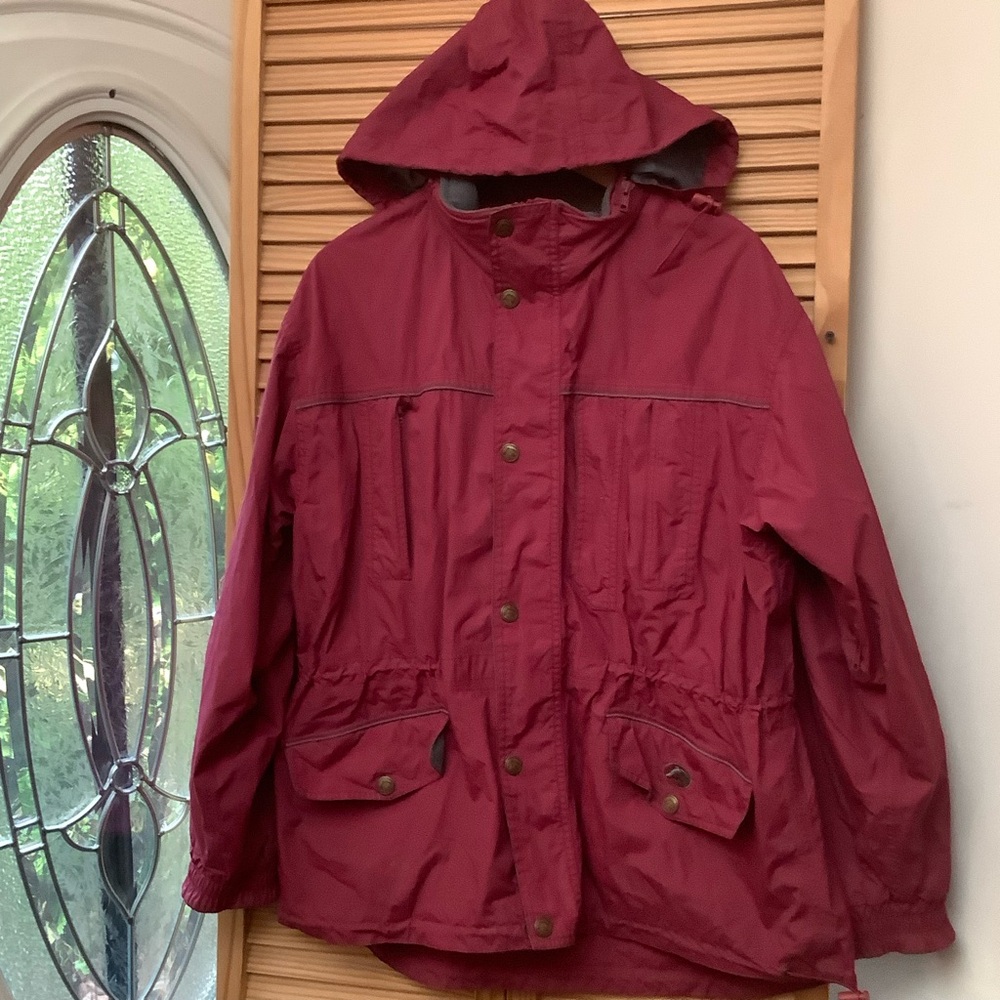 Riding Sport Equestrian Wear Women’s Lined Jacket Size S  Hooded Vented Nylon